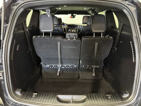 Used 2025 Chrysler Pacifica Select FWD image 28