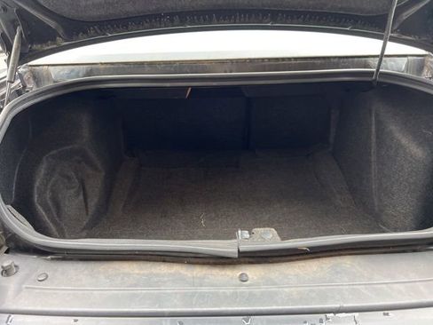 Used 2019 Dodge Challenger SXT image 8