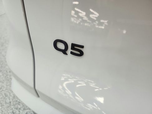 New 2025 Audi Q5 Premium image 14