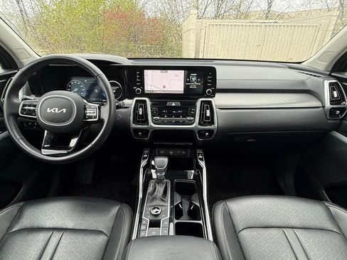Used 2023 Kia Sorento SX AWD/4WD image 15