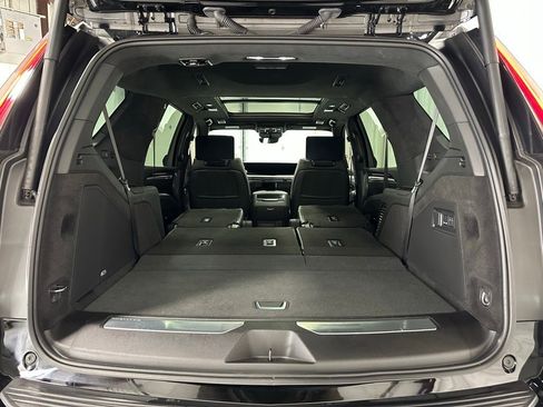 Used 2025 Cadillac Escalade V image 57
