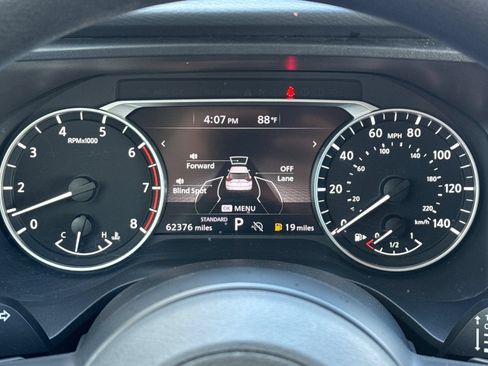 Certified 2024 Nissan Rogue S FWD image 29