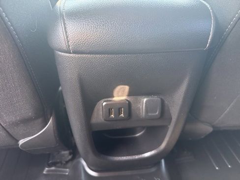 Used 2016 GMC Canyon SLE w/ SLE Convenience Package image 26