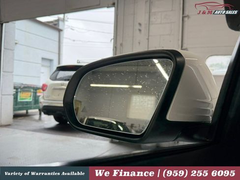 Used 2020 Mercedes-Benz C 300 4MATIC Sedan image 28