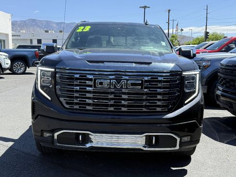 Used 2023 GMC Sierra 1500 Denali Ultimate image 3
