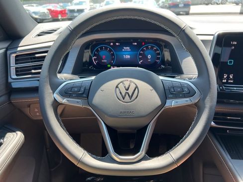 New 2026 Volkswagen Atlas Cross Sport SE FWD image 15
