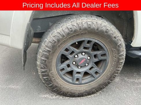 Used 2023 Toyota 4Runner TRD Off-Road Premium w/ Moonroof Package AWD/4WD image 11