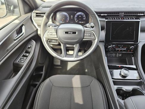 New 2025 Jeep Grand Cherokee L Laredo w/ Luxury Tech Group I image 13