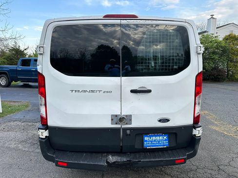Used 2016 Ford Transit 250 130 Low Roof w/ Exterior Upgrade Package RWD image 5