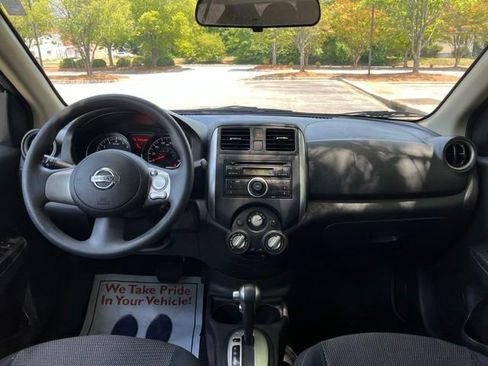 Used 2014 Nissan Versa SV FWD image 26