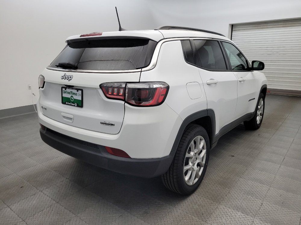 Used 2022 Jeep Compass Latitude w/ Sun and Sound Group AWD/4WD image 9