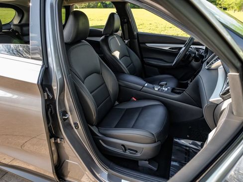 Used 2019 INFINITI QX50 Luxe w/ Cargo Package FWD image 41
