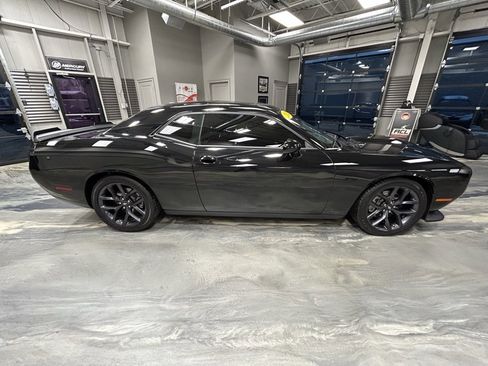 Used 2023 Dodge Challenger R/T w/ Blacktop Package image 28