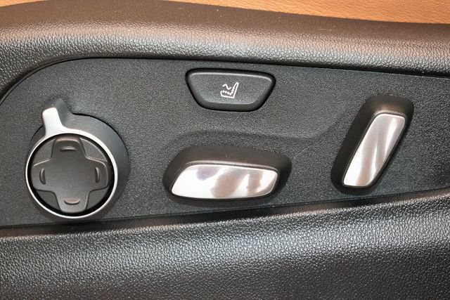 Certified 2025 Cadillac XT4 Sport AWD/4WD image 21