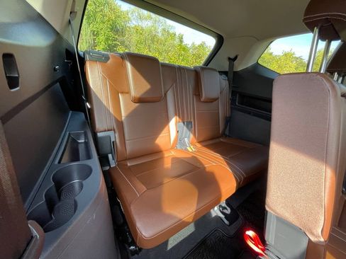 Used 2023 Volkswagen Atlas SE image 15