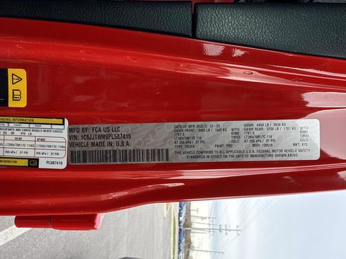 Used 2023 Jeep Gladiator Rubicon w/ Cold Weather Group image 35