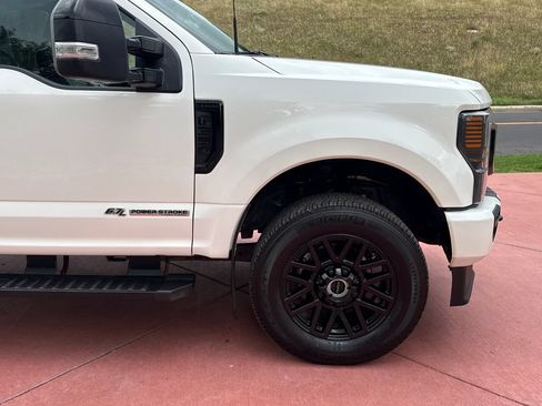 Used 2022 Ford F350 Lariat w/ Black Appearance Package AWD/4WD image 33