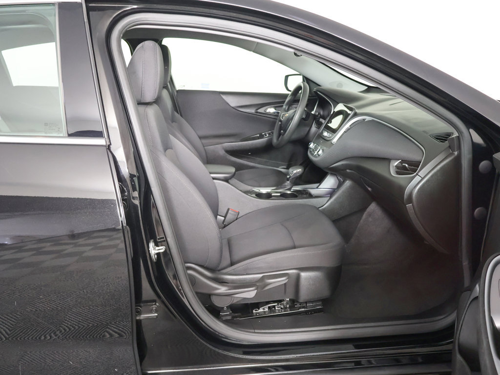 Used 2025 Chevrolet Malibu LT FWD image 28