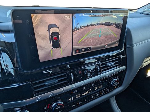 New 2026 Nissan Pathfinder Platinum AWD/4WD image 15