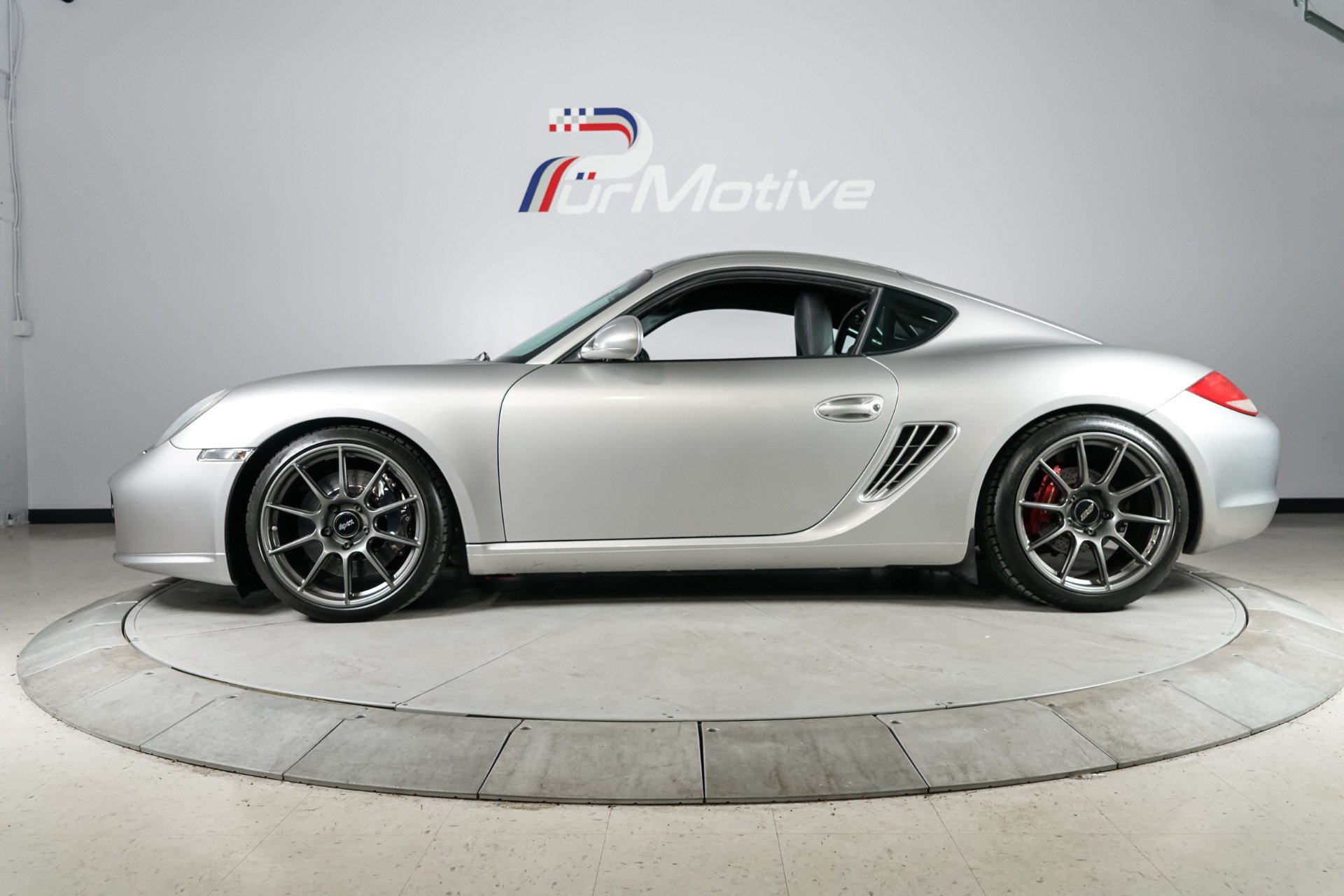 Used 2009 Porsche Cayman S RWD image 3