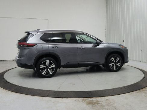 Used 2025 Nissan Rogue SL w/ SL Premium Package AWD/4WD image 9