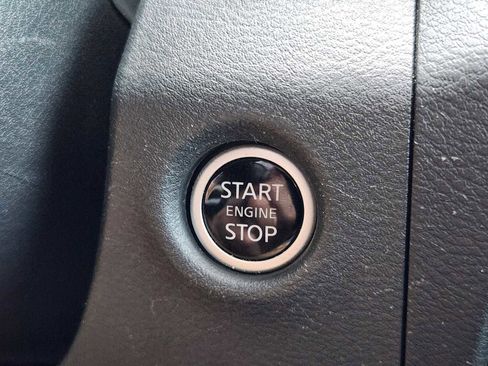 Used 2024 Nissan Frontier SV AWD/4WD image 21
