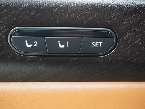 Used 2023 INFINITI QX60 Sensory w/ Vision Package AWD/4WD image 18