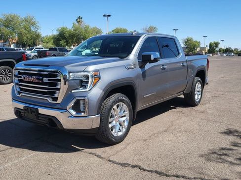 Used 2021 GMC Sierra 1500 SLT w/ X31 Off-Road Package AWD/4WD image 4