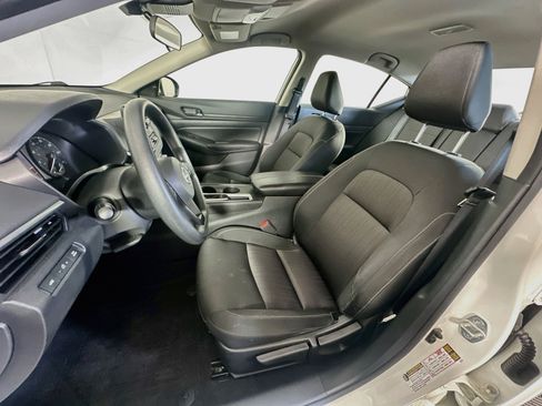 Used 2023 Nissan Altima 2.5 S FWD image 13