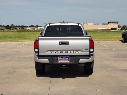 Used 2023 Toyota Tacoma SR5 RWD image 8