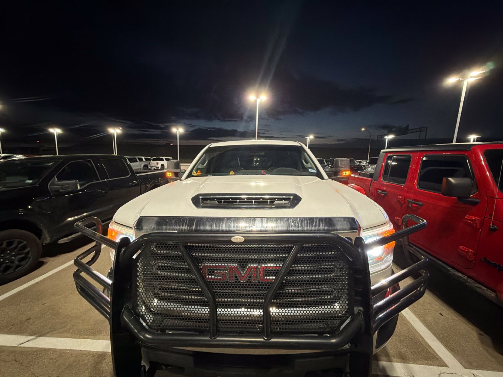Used 2018 GMC Sierra 2500 4x4 Crew Cab w/ Sierra Convenience Package image 2