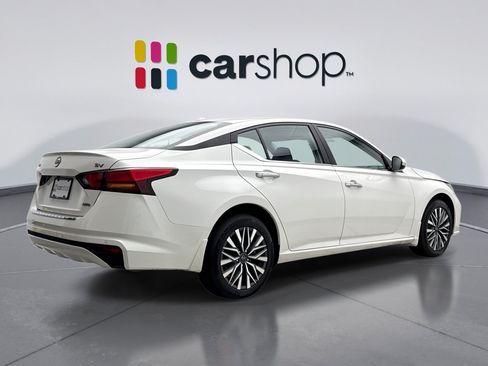 Used 2023 Nissan Altima 2.5 SV AWD/4WD image 5