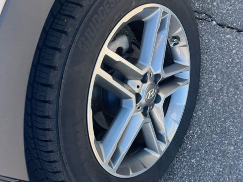 Used 2017 Hyundai Santa Fe Limited w/ Cargo Package AWD/4WD image 6