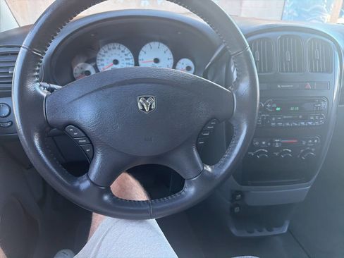 Used 2007 Dodge Grand Caravan SXT image 24