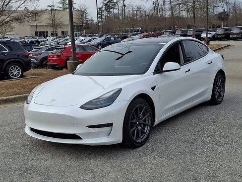 Used 2022 Tesla Model 3 Long Range image 3