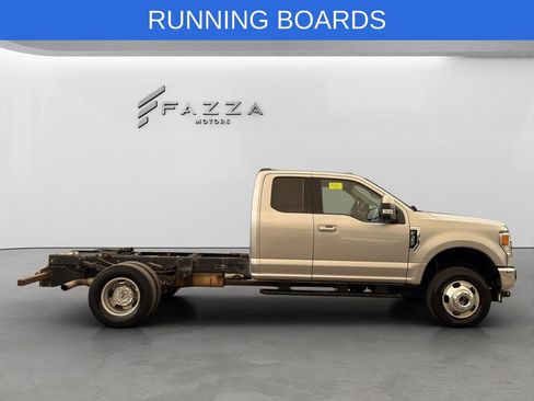 Used 2021 Ford F350 Lariat w/ Lariat Value Package AWD/4WD image 5