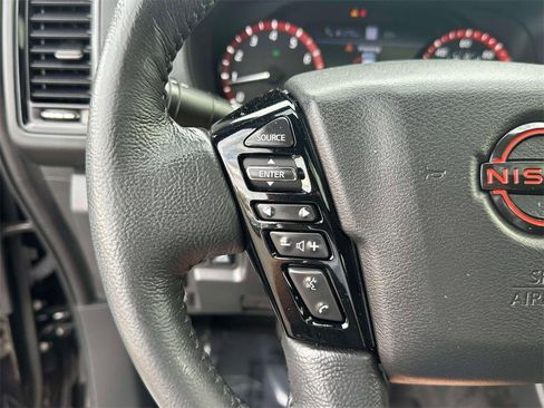 Certified 2022 Nissan Frontier PRO-4X w/ Pro-4X Premium Package image 23