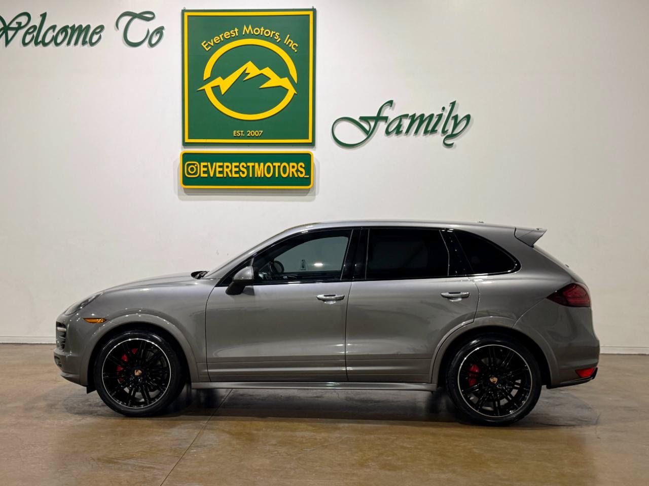 Used 2014 Porsche Cayenne GTS AWD/4WD image 6