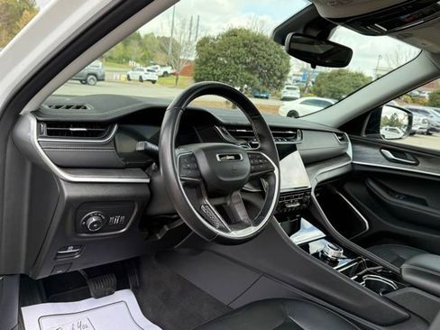 Used 2021 Jeep Grand Cherokee L Limited image 16