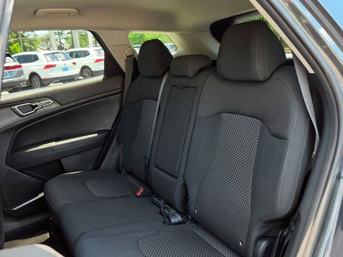 Used 2023 Kia Sportage LX FWD image 41