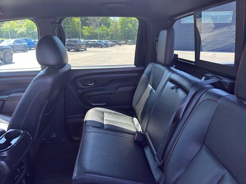 Used 2023 Nissan Titan PRO-4X w/ Pro-4x Convenience Package AWD/4WD image 33