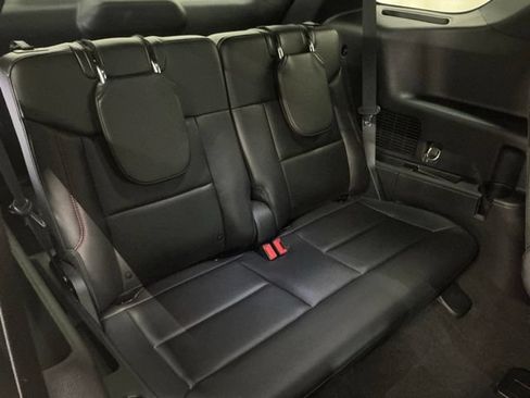 Used 2022 Ford Explorer ST-Line w/ Class IV Trailer Tow Package RWD image 18