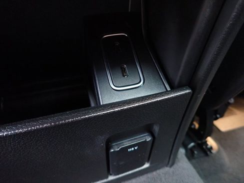 Used 2023 Mercedes-Benz GLE 53 AMG 4MATIC image 11