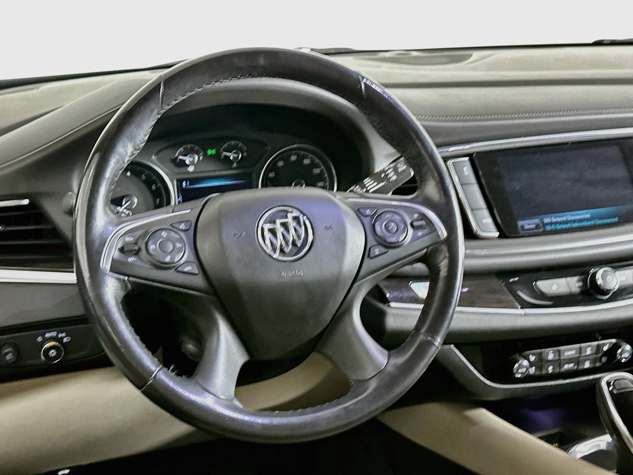 Used 2019 Buick Enclave Premium w/ Experience Buick Package FWD image 18