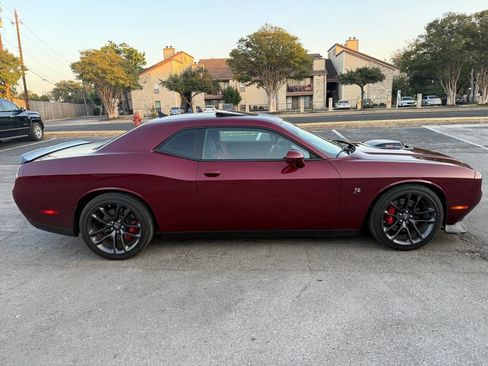 Used 2021 Dodge Challenger R/T Scat Pack w/ Shaker Package image 5