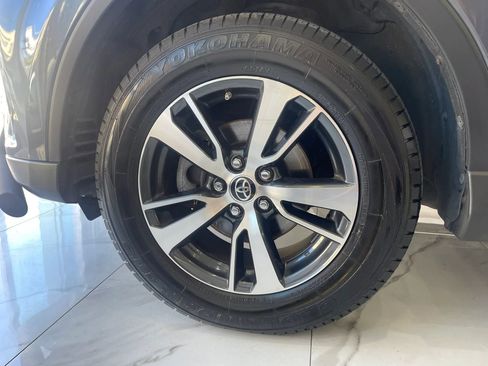 Used 2016 Toyota RAV4 XLE AWD/4WD image 30