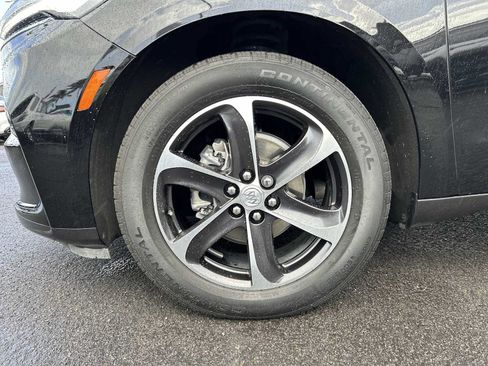 Used 2023 Buick Enclave Premium FWD image 17