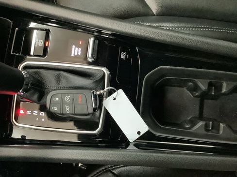 New 2026 Jeep Compass Limited image 21