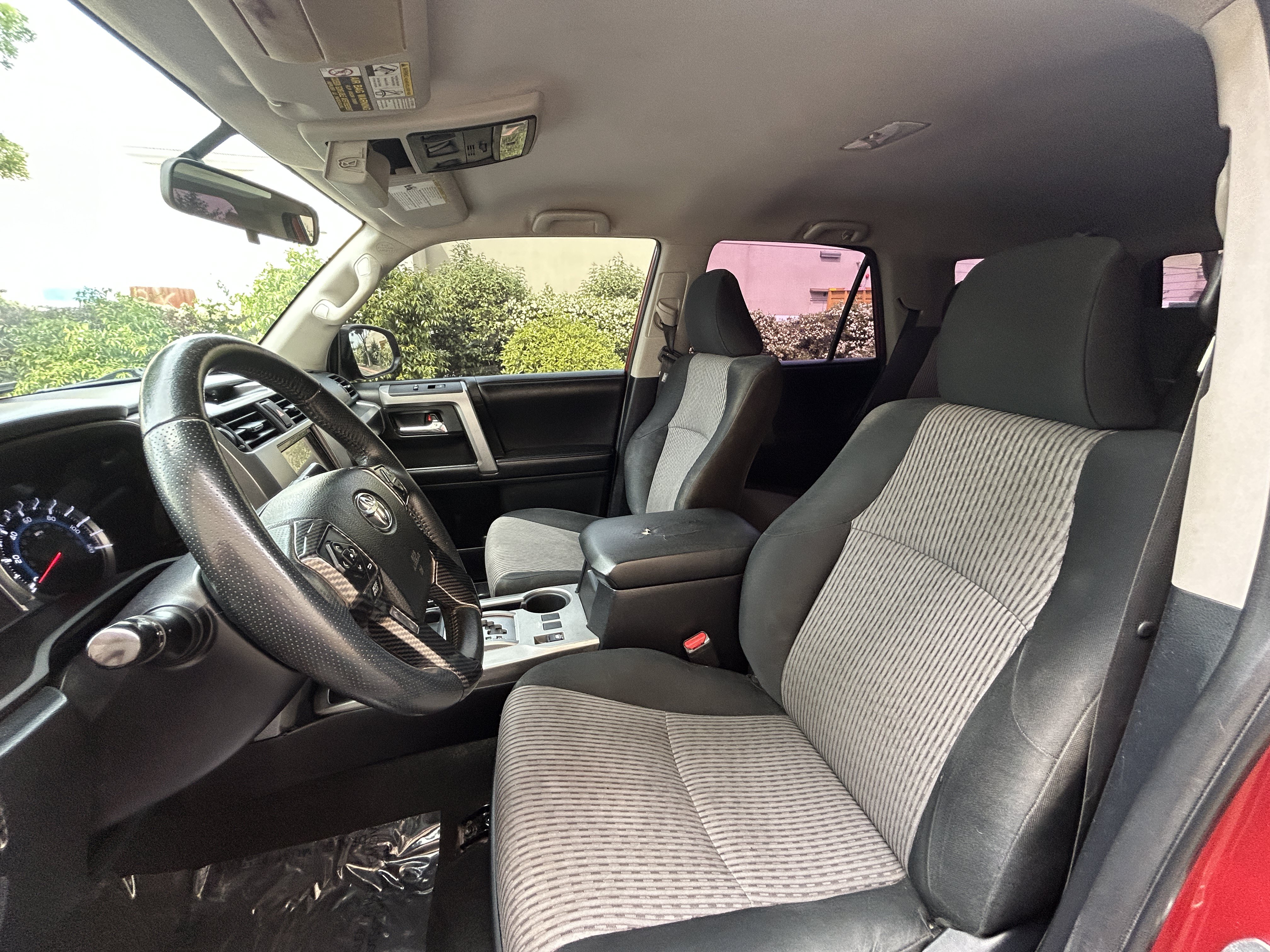 Used 2015 Toyota 4Runner SR5 AWD/4WD image 21