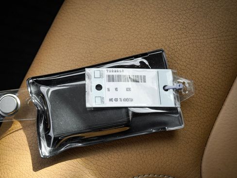 Used 2016 Volvo XC90 T6 Momentum w/ Protection Package Plus image 38